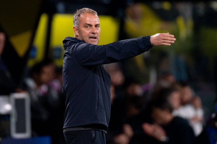 星空体育APP-世体：欧足联将暂停对弗里克处罚，后者可在欧冠首轮中现身教练席